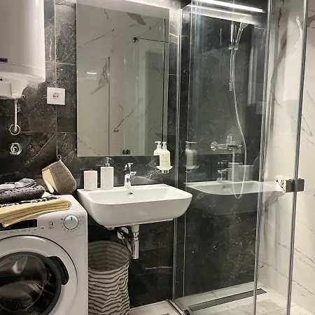 The Five-new Apartman