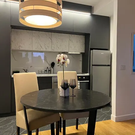 The Five-new Lägenhet *